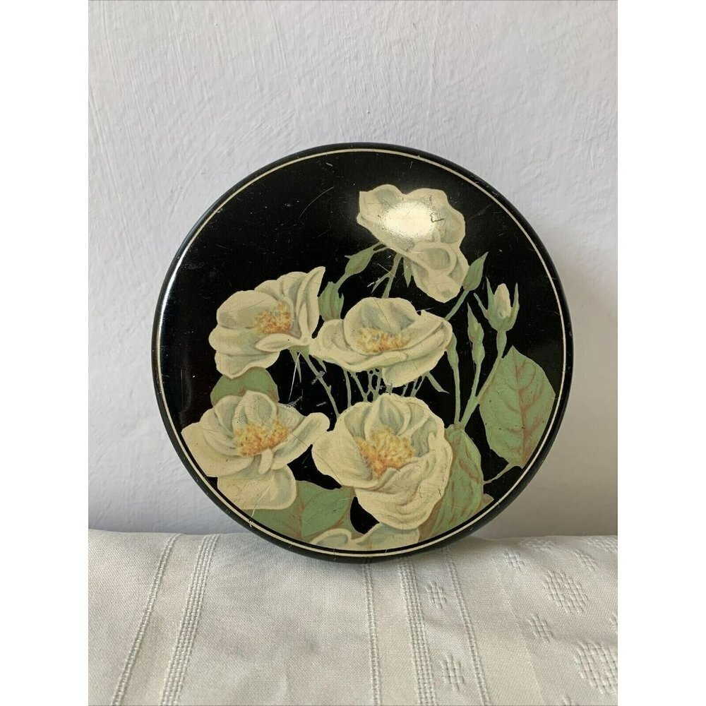 Beautiful Vintage Round‎ Floral Tin Container